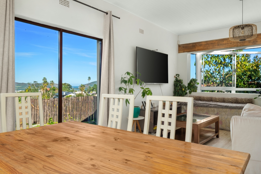 5 Bedroom Property for Sale in Heuwelkruin Western Cape